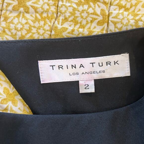 Trina Turk Black Wool Fitted LBD w Open Back - Picture 4 of 12